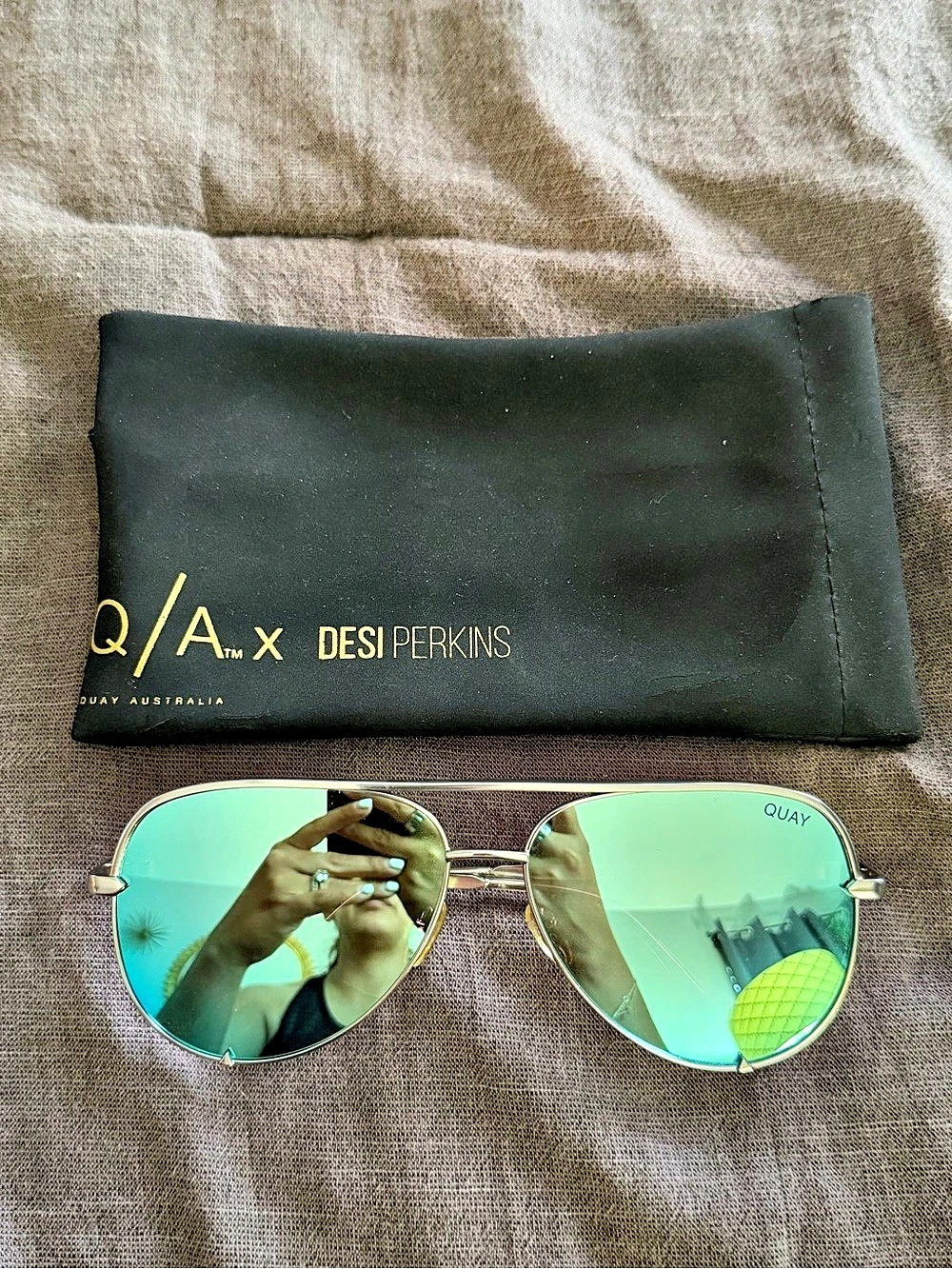 QUAY High Key Gold Green Sunglasses